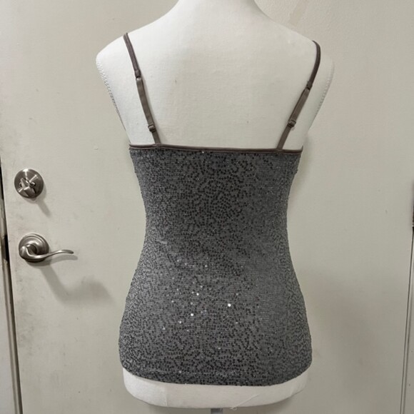 EXPRESS Gray Silver Sequins Spaghetti Strap Metallic Cami Tank Top Glitters SzXS - Picture 5 of 11